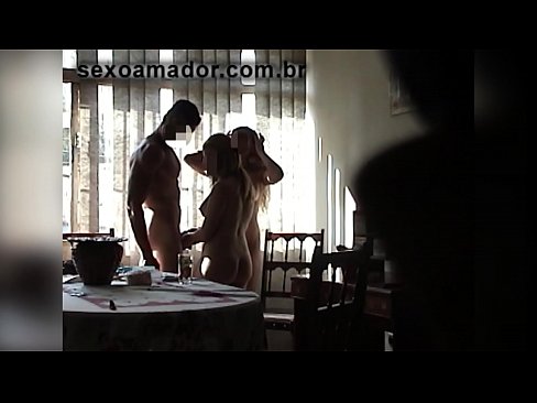 ❤️ Le amiche del sesso invitano un uomo gigante e una cosa a tre con lui ️ Pornoal it.vlad-massage-salon.ru ️❤