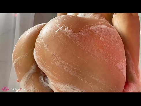 ❤️ Brunetta masturba la figa con il vibratore fino ad un intenso orgasmo sotto la doccia ️ Pornoal it.vlad-massage-salon.ru ️❤