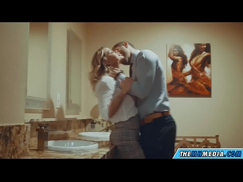 ❤️ Quando una bionda formosa ti seduce in un bagno pubblico ️ Pornoal it.vlad-massage-salon.ru ️❤